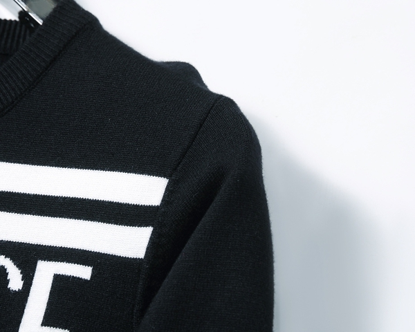 ブランドセーター全体デザイン